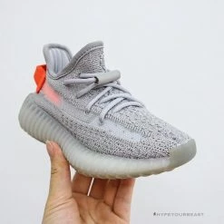 HypeYourBeast Adidas Yeezy Boost 350 V2'Tail Light' (infant)