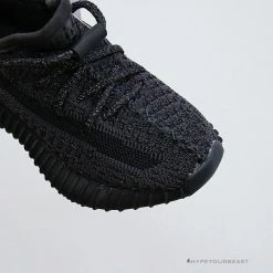HypeYourBeast Adidas Yeezy Boost 350 V2'Static Black Reflective' (Infant)