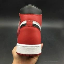 HypeYourBeast Air Jordan 1 Retro High OG'Chicago'