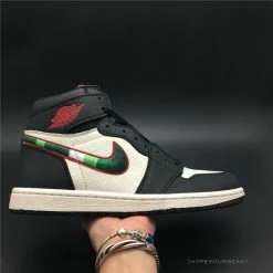 Hypeyourbeast Air Jordan 1 Retro High Sports Illustrated (A Star Is Born)
