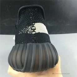Hypeyourbeast Adidas Yeezy Boost 350 V2'Oreo Black / White'