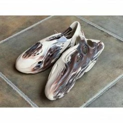 HypeYourBeast Adidas Yeezy Foam RUNNER MX 'Cream Clay'