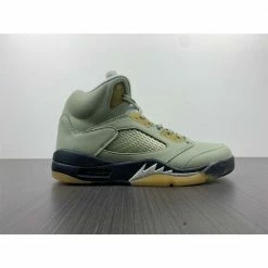 HypeYourBeast Air Jordan 5'Jade Horizon'