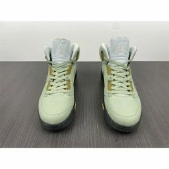 HypeYourBeast Air Jordan 5'Jade Horizon'