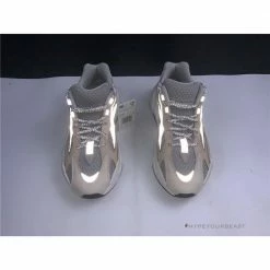 Hypeyourbeast Adidas Yeezy Boost 700 V2'Cream'