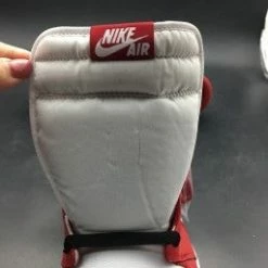 HypeYourBeast Air Jordan 1 Retro High OG'Chicago'