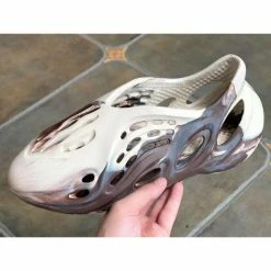 HypeYourBeast Adidas Yeezy Foam RUNNER MX'Cream Clay'