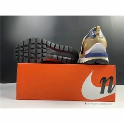 HypeYourBeast Nike Vaporwaffle Sacai Sesame Blue Void