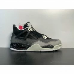 HypeYourBeast Air Jordan 4 Retro'Fear Pack'