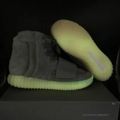 Hypeyourbeast Yeezy Boost 750 Light Grey
