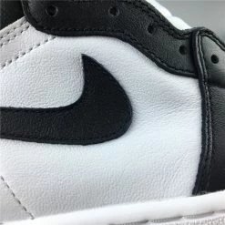 Hypeyourbeast Air Jordan 1 Retro High WMNS'Satin Black Toe'