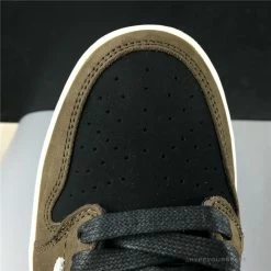 Hypeyourbeast Travis Scott X Air Jordan 1 Low'Mocha'