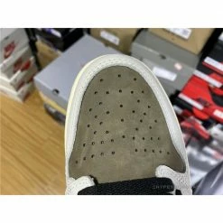 Hypeyourbeast Air Jordan 1 High Travis Scott