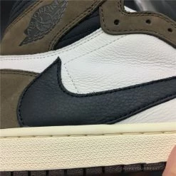 Hypeyourbeast Travis Scott X Air Jordan 1 Retro High OG'Mocha'