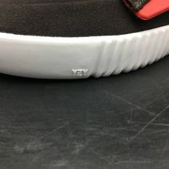 Hypeyourbeast Yeezy Boost 750 Black / White / Supreme