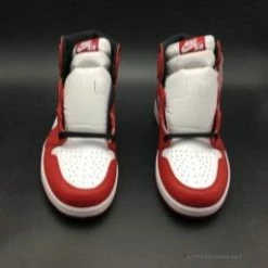 HypeYourBeast Air Jordan 1 Retro High OG'Chicago'