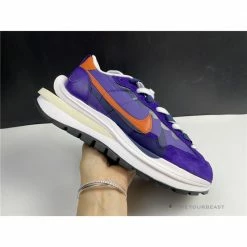 HypeYourBeast Nike Vaporwaffle Sacai Dark Iris