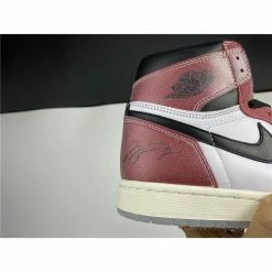 Hypeyourbeast Trophy Room X Air Jordan 1 High OG