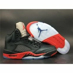 Hypeyourbeast Air Jordan 5 Satin Bred