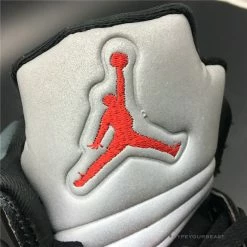 Hypeyourbeast Air Jordan 5 Satin Bred