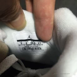 Hypeyourbeast Air Jordan 4 Retro OG'White Cement'