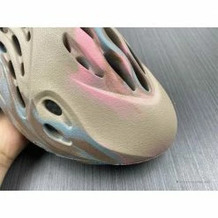 Hypeyourbeast Adidas Yeezy Foam Runner'MX Sand'