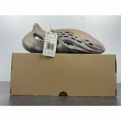 Hypeyourbeast Adidas Yeezy Foam Runner'MX Sand'