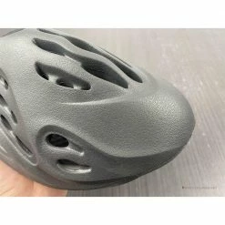 Hypeyourbeast Yeezy Foam Runner Black