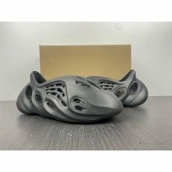 Hypeyourbeast Yeezy Foam Runner Black