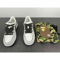 Hypeyourbeast Bape Sta Low Top Sneakers'White Metallic Silver'