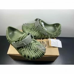 Hypeyourbeast Slides Crocs Pollex Clog By Salehe Bembury Menemsha Cucumber