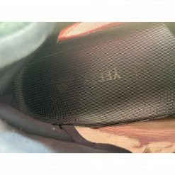 Hypeyourbeast Adidas Yeezy 700 V3'Fade Carbon'