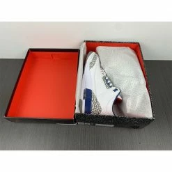 Hypeyourbeast Air Jordan 3 Retro OG'True Blue'