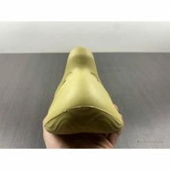 Hypeyourbeast Yeezy Foam Runner'Yellow'