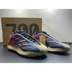 Hypeyourbeast Adidas Yeezy 700 V3'Fade Carbon'