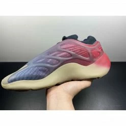 Hypeyourbeast Adidas Yeezy 700 V3'Fade Carbon'