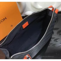 Hypeyourbeast DAMIER COBALT RACE DISCOVERY MESSENGER PM