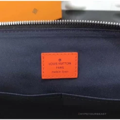 Hypeyourbeast DAMIER COBALT RACE DISCOVERY MESSENGER PM