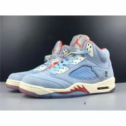 Hypeyourbeast Trophy Room X Air Jordan 5 Retro 'Ice Blue'