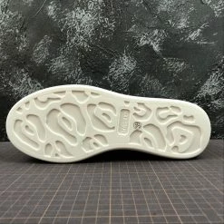 HypeYourBeast Alexander McQueen White / Navy