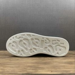 HypeYourBeast Alexander McQueen White / Blue