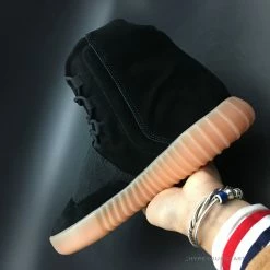 Hypeyourbeast Yeezy Boost 750 Chocolate