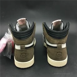 Hypeyourbeast Travis Scott X Air Jordan 1 Retro High OG'Mocha'
