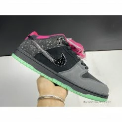 Hypeyourbeast Nike SB Dunk Low Premium Anthracite/Black-Pink Force Crystal Mint