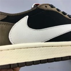 Hypeyourbeast Travis Scott X Air Jordan 1 Low'Mocha'