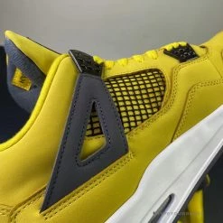 HypeYourBeast Air Jordan 4 Retro'Lightning'