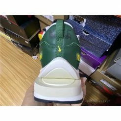 Hypeyourbeast Sacai X Nike Pegasus Vaporfly Green